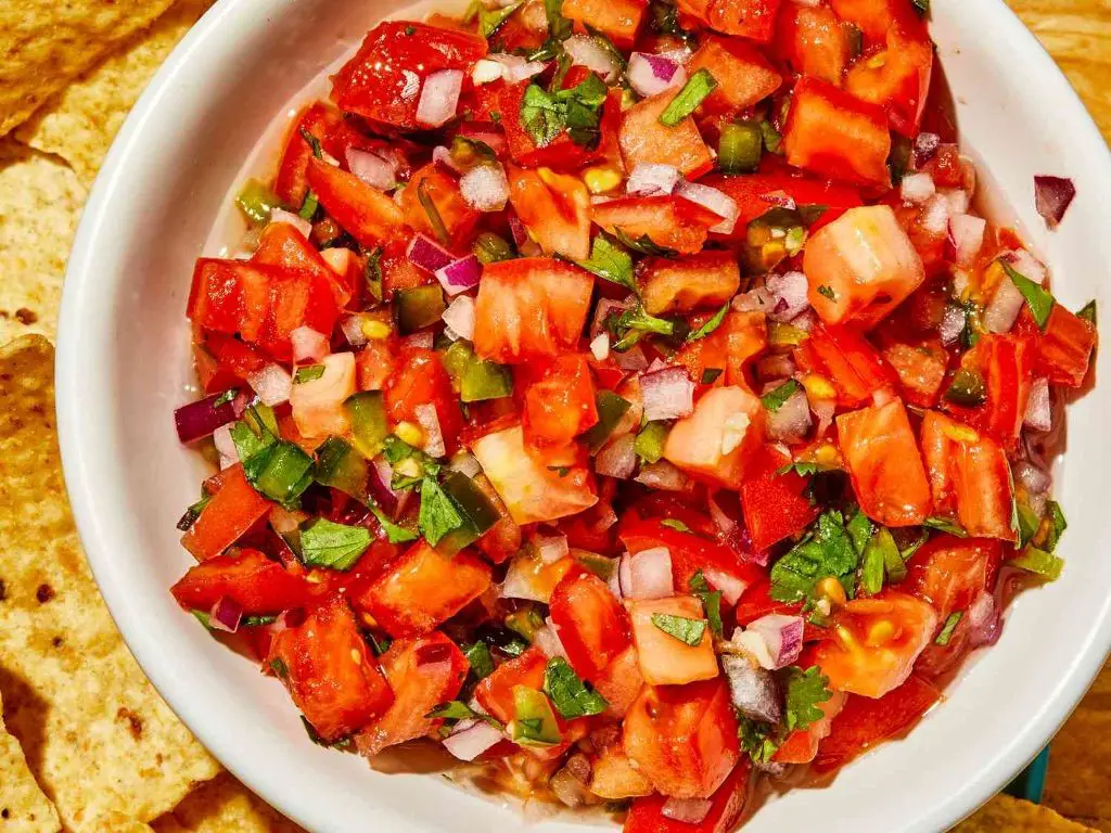 Pico de Gallo with Fresh Tomatoes
