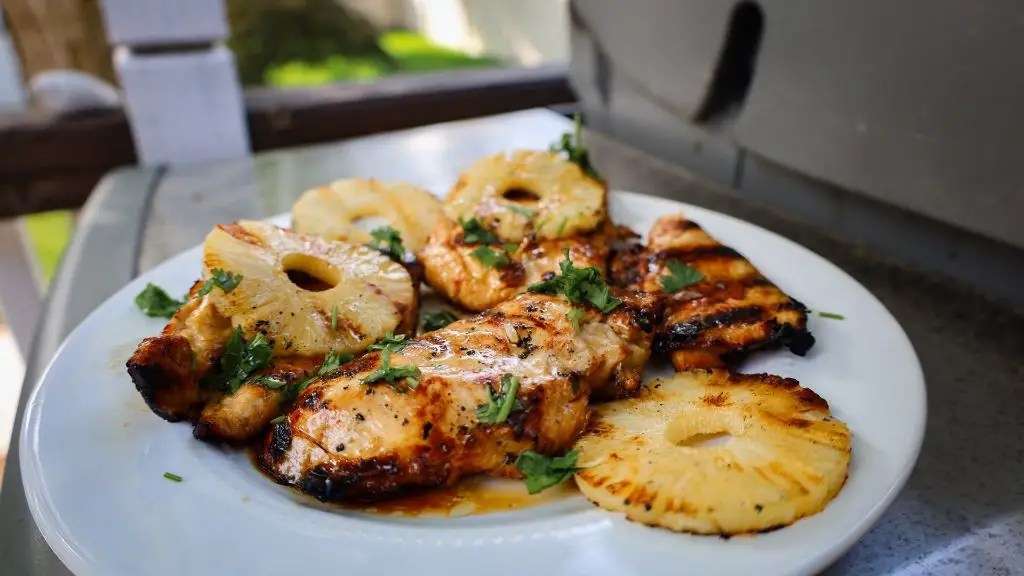 Pineapple Jalapeño BBQ Grilled Chicken