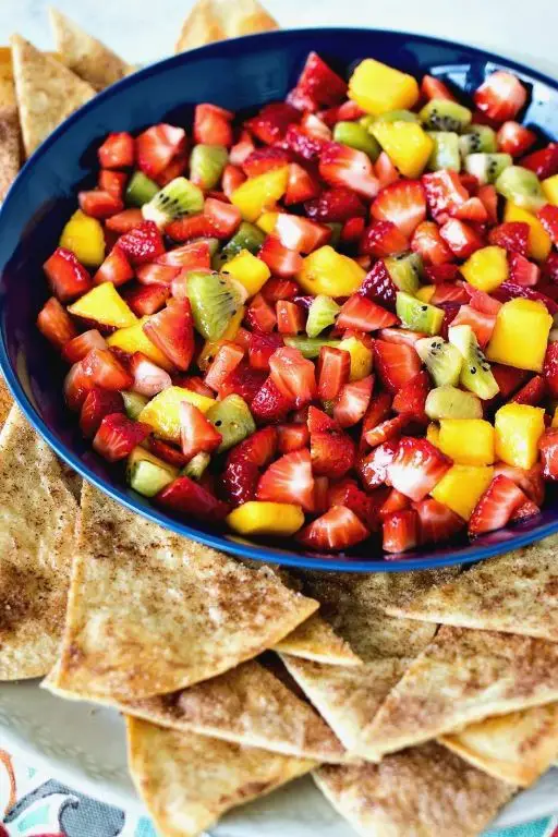 Pineapple Mango Salsa with Cinnamon Chips