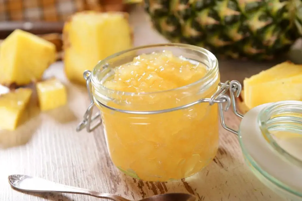 Pineapple Pectin Jelly with Coconut
