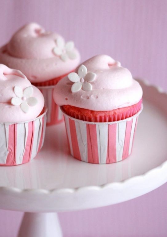 Pink Lemonade Cupcakes with Marshmallow Frosting