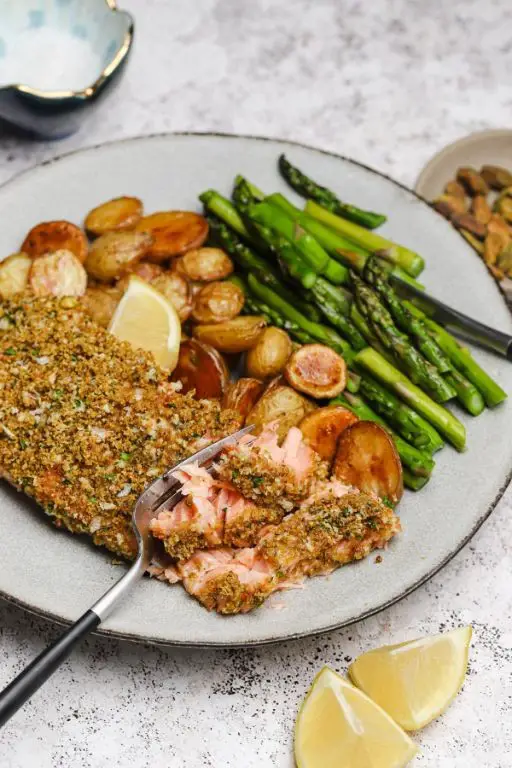 Pistachio-Crusted Salmon with Beurre Blanc