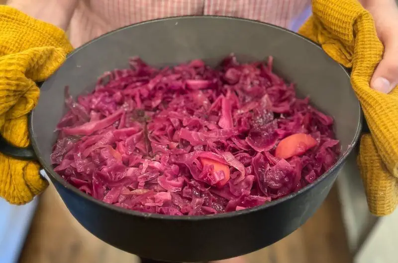Polish Cabbage and Apple Stir-Fry