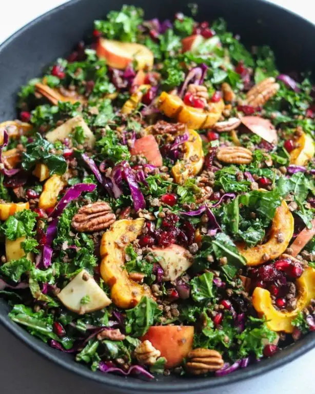 Pomegranate Lentil Salad with Pistachios and Parsley