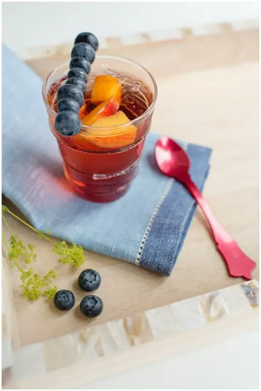 Pomegranate Peach Fizz