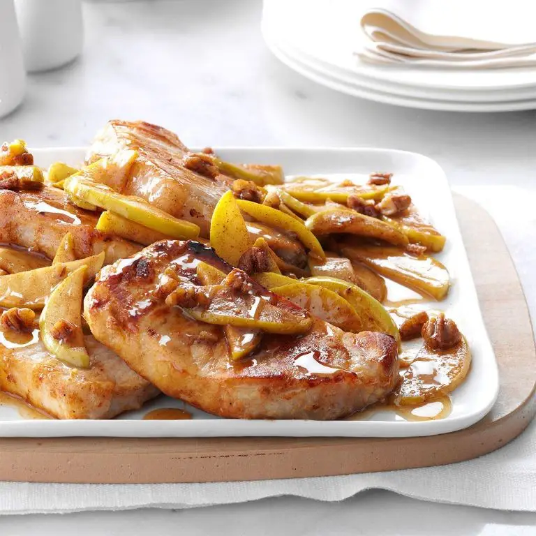 Pork Chops with Apple and Cinnamon Compote