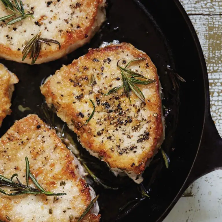 Pork Chops with Garlic and Rosemary