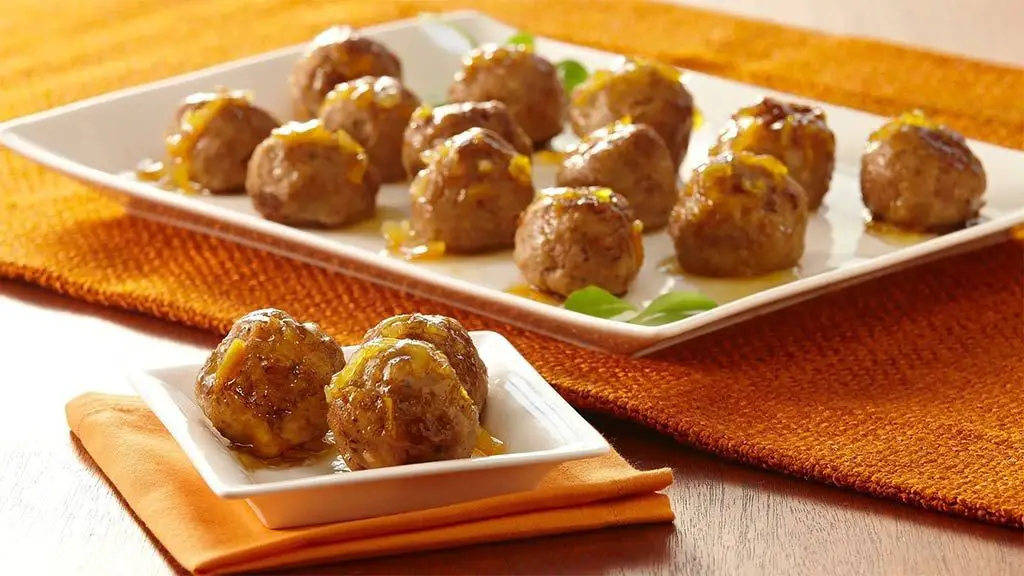 Poultry Seasoning Glazed Turkey Meatballs