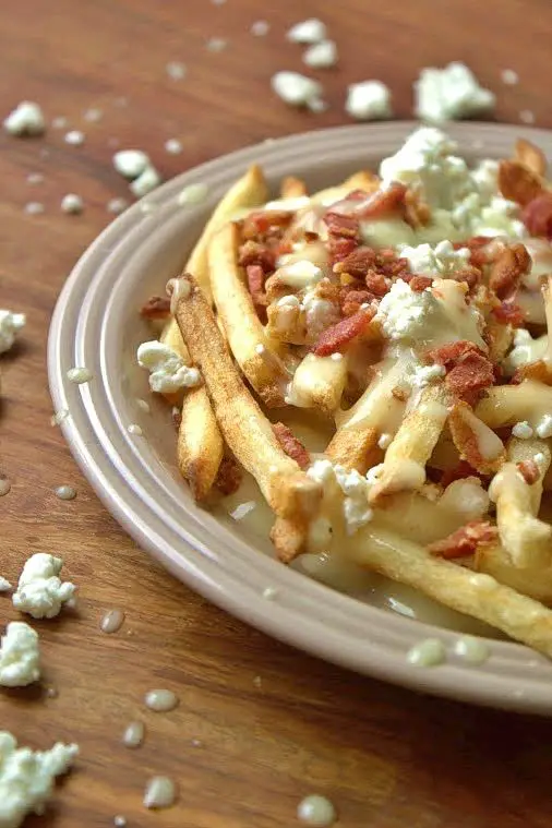 Poutine with Goat Cheese and Balsamic Glaze