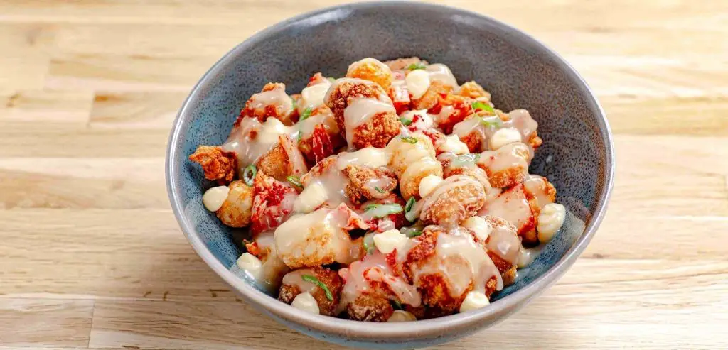 Poutine with Kimchi and Sriracha Mayo