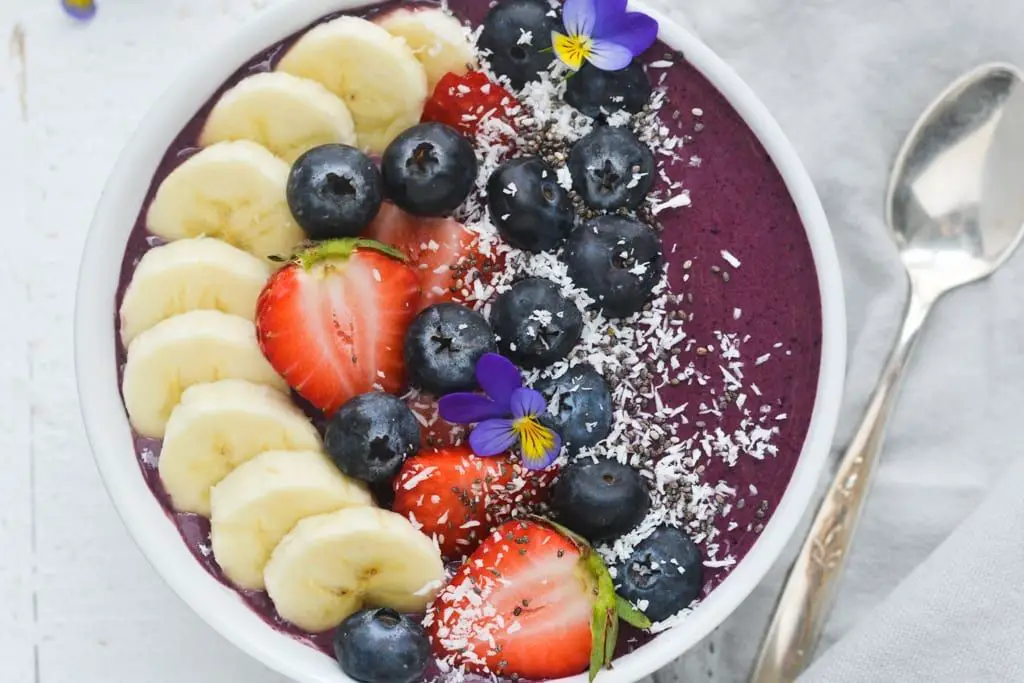 Powdered Milk Smoothie Bowl
