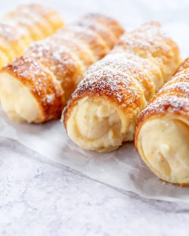 Puff Pastry Cannoli with Ricotta Filling