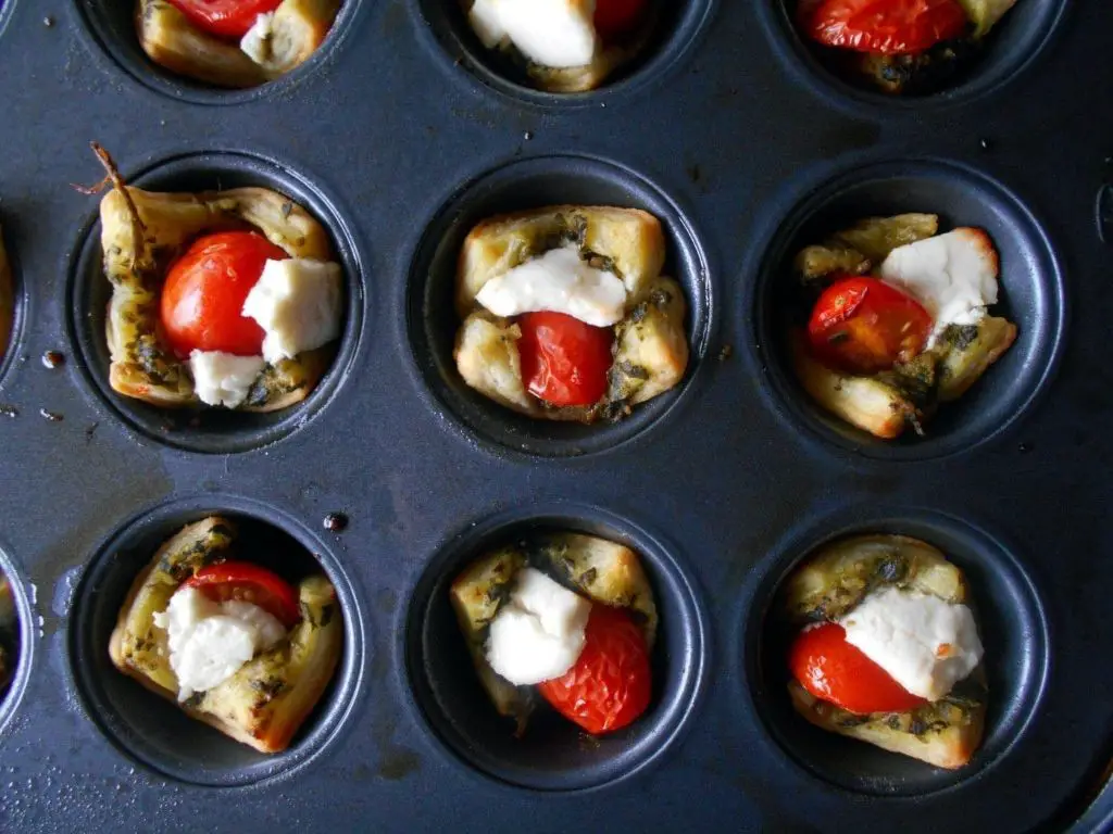 Puff Pastry Caprese Bites with Balsamic Glaze