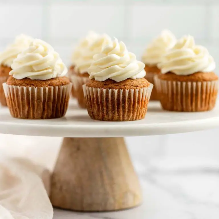 Pumpkin Cream Cheese Frosted Cupcakes