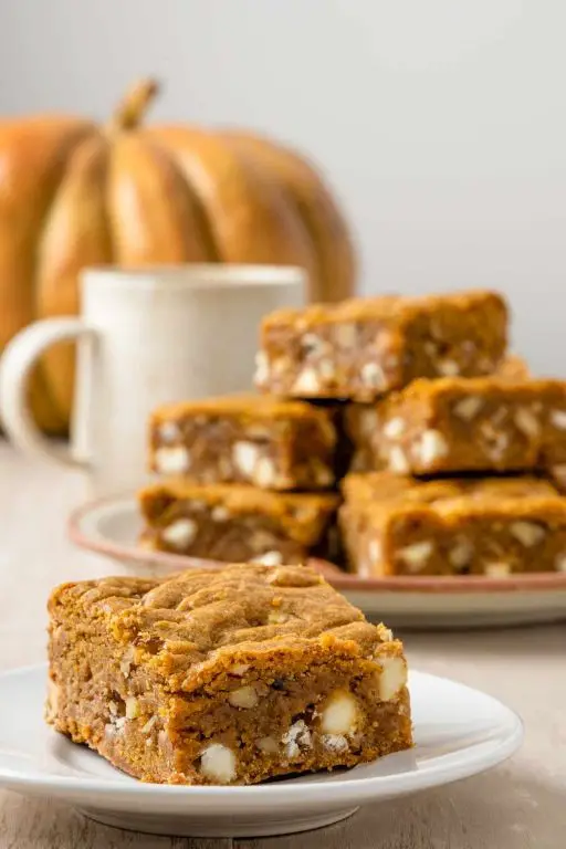 Pumpkin Spice Blondie Bars