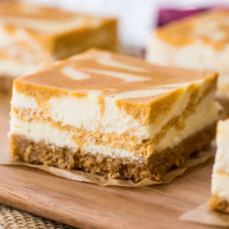 Pumpkin Spice Cheesecake Bars