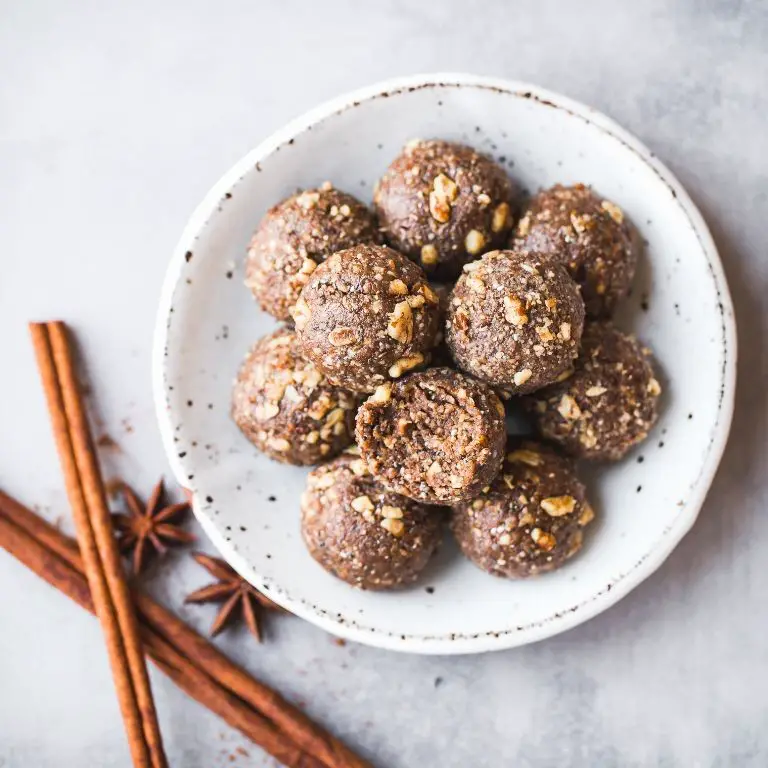 Pumpkin Spice Energy Bites