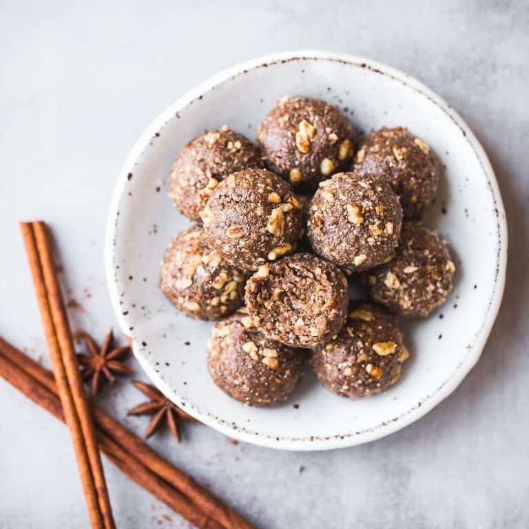 Pumpkin Spice Energy Bites
