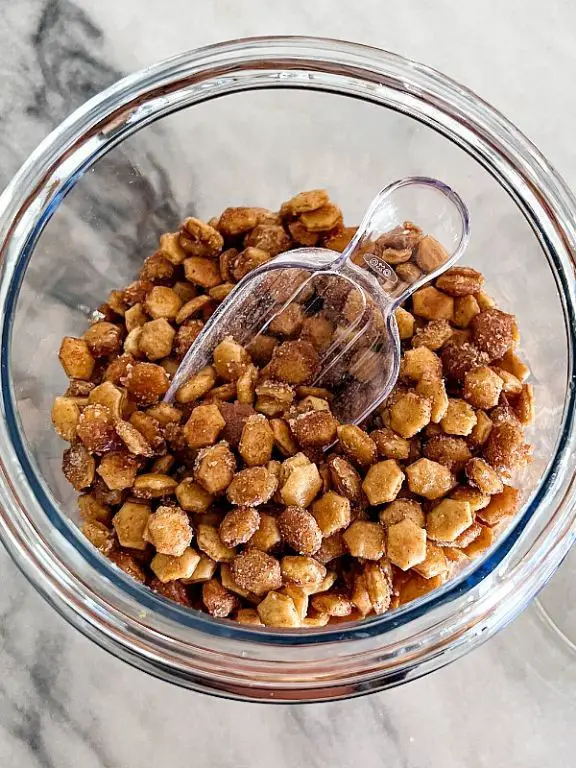 Pumpkin Spice Oyster Crackers