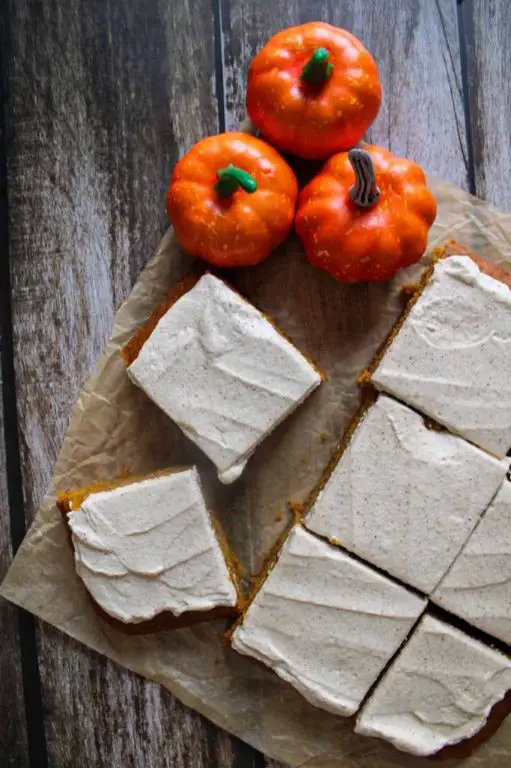 Pumpkin Spice Snacking Cake