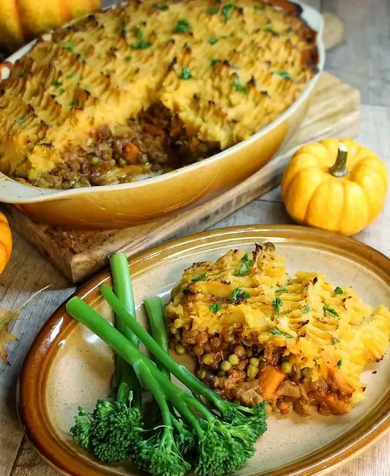 Pumpkin and Lentil Shepherd’s Pie Casserole