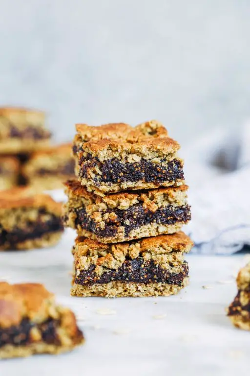 Quick Fig and Oatmeal Bars