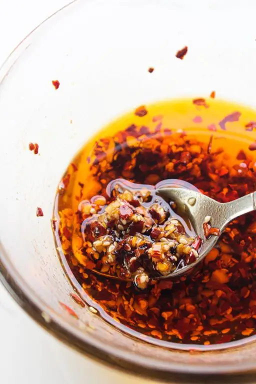 Quick and Easy Chili Oil for Dumplings