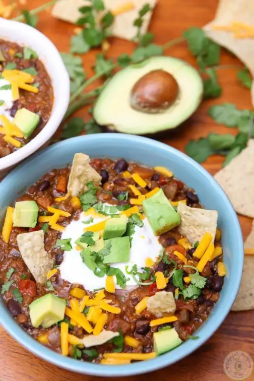 Quinoa and Lentil Crock Pot Chili