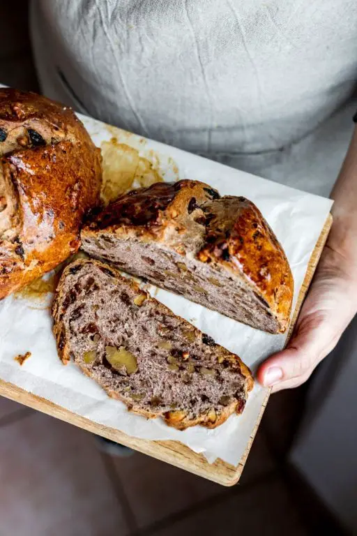 Raisin Walnut Sweet Yeast Bread