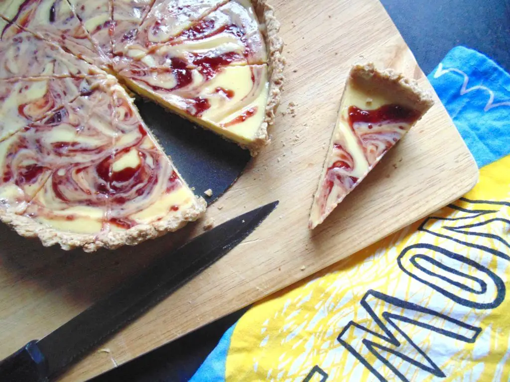 Raspberry Swirl Melk Tart