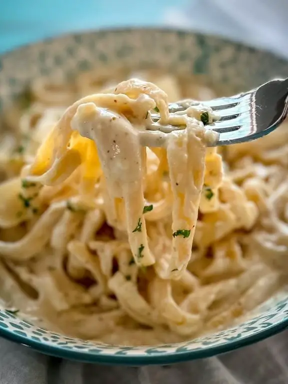 Rich and Creamy Alfredo Sauce