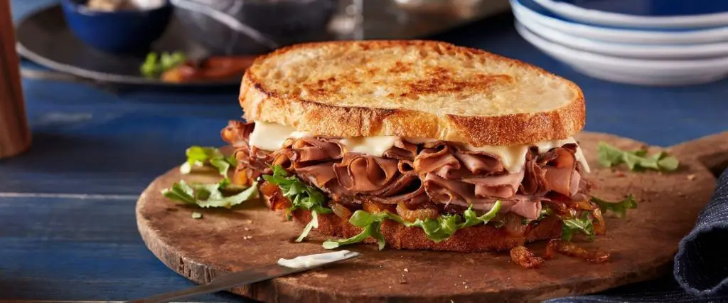 Roast Beef Sandwich with Garlic Aioli