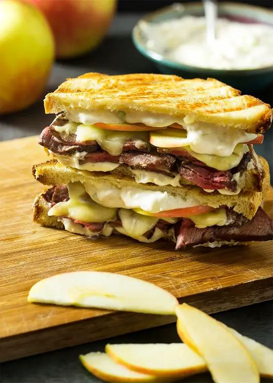 Roast Beef and Cheddar Panini
