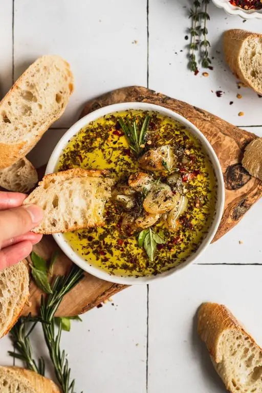 Roasted Garlic Butter Bread Dip