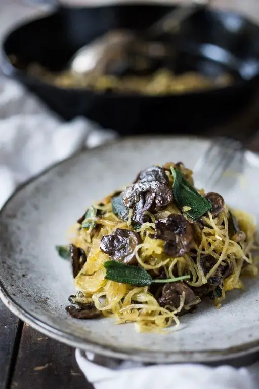 Roasted Garlic and Mushroom Spaghetti Squash Pasta
