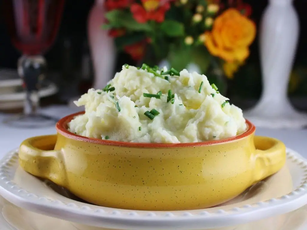 Roasted Garlic and Parmesan Mashed Potatoes