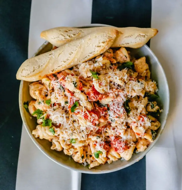 Roasted Red Pepper Boursin Cheese Pasta