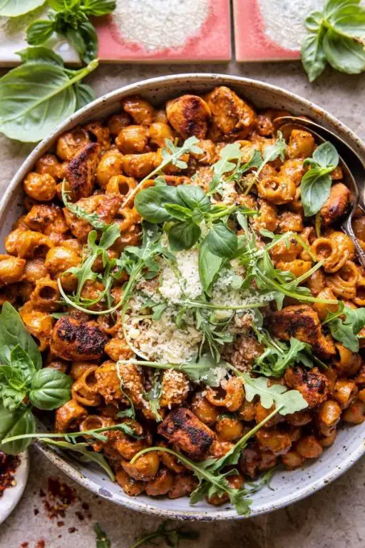Roasted Red Pepper Chicken Thigh Pasta