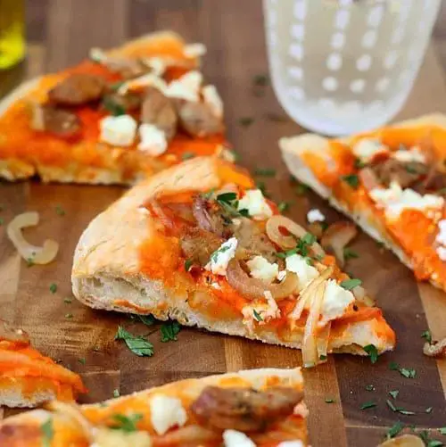 Roasted Red Pepper and Goat Cheese Pizza