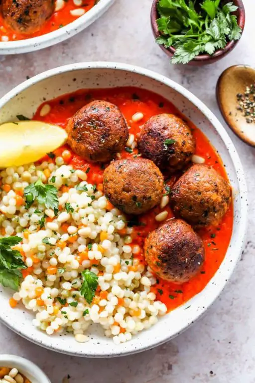 Roasted Red Pepper and Quinoa Vegetarian Meatballs