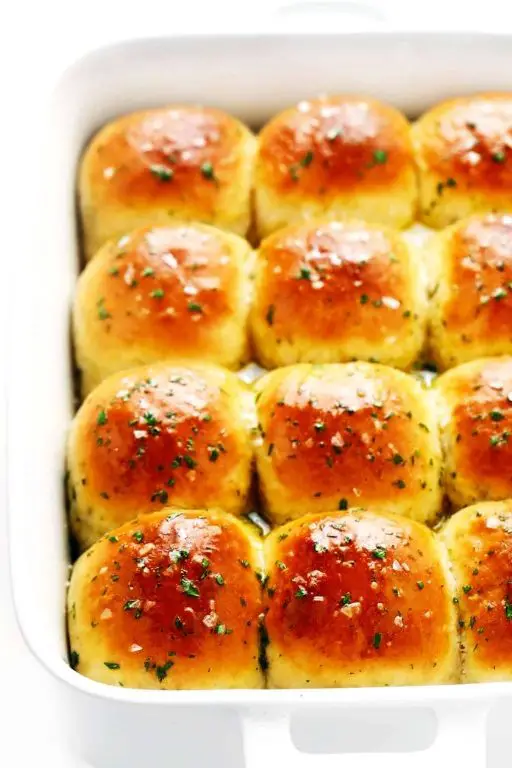 Rosemary Garlic Dinner Rolls