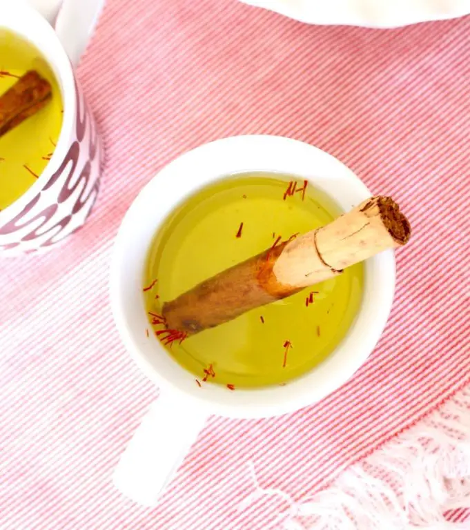 Saffron and Safflower Tea with Ginger