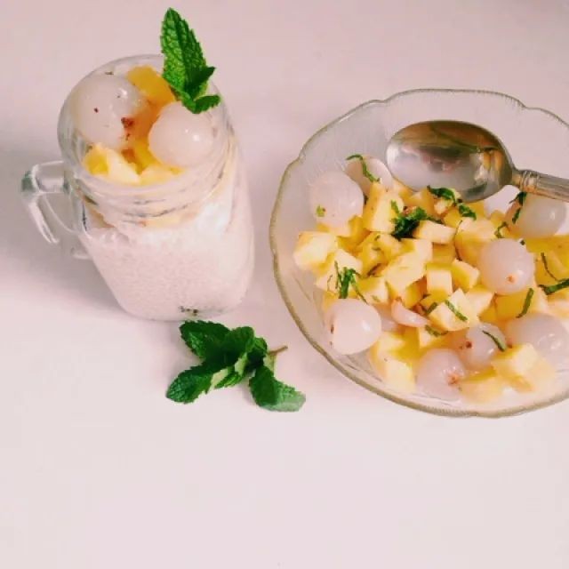 Sago with Lychee and Coconut Cream