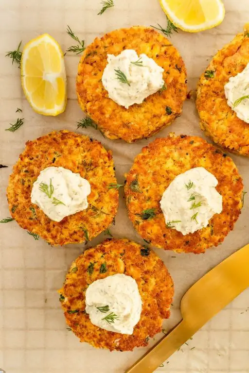 Salmon Patties with Dill and Lemon Sauce