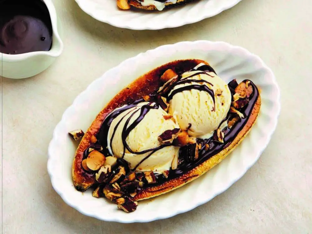 Salted Caramel and Pecan Banana Split