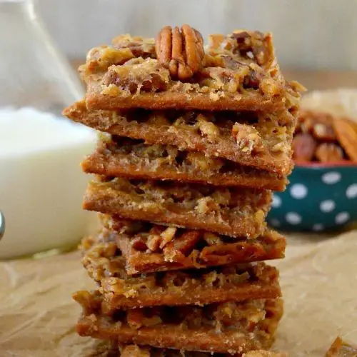 Saltine Cracker Pecan Pie Bites