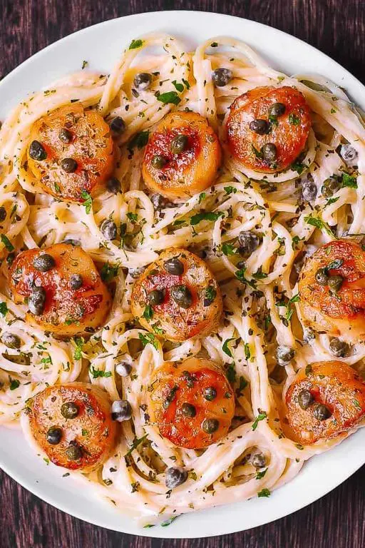 Scallop Pasta in White Wine Sauce