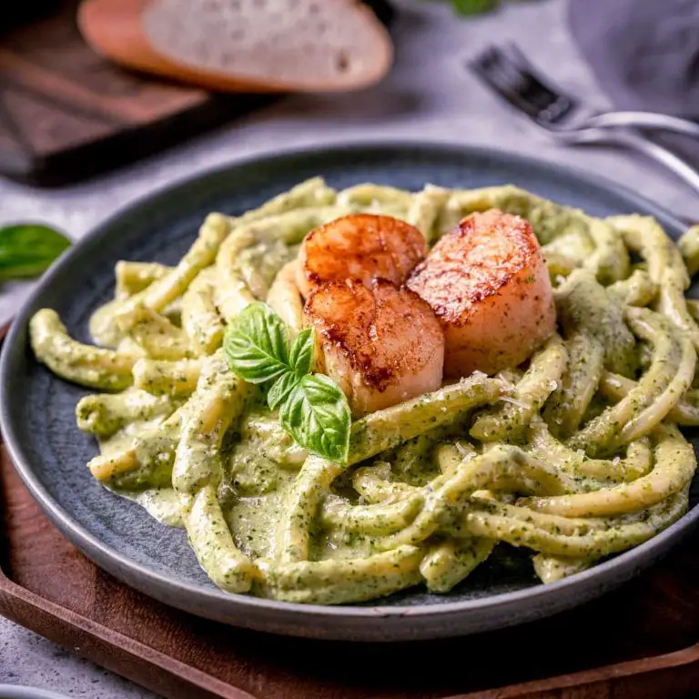 Scallop Pasta with Creamy Basil Sauce