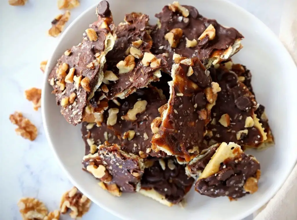 Sea Salt and Almond Saltine Toffee