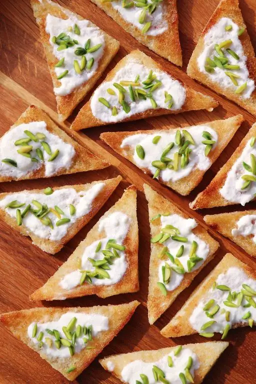 Shahi Tukda with Rich Cream